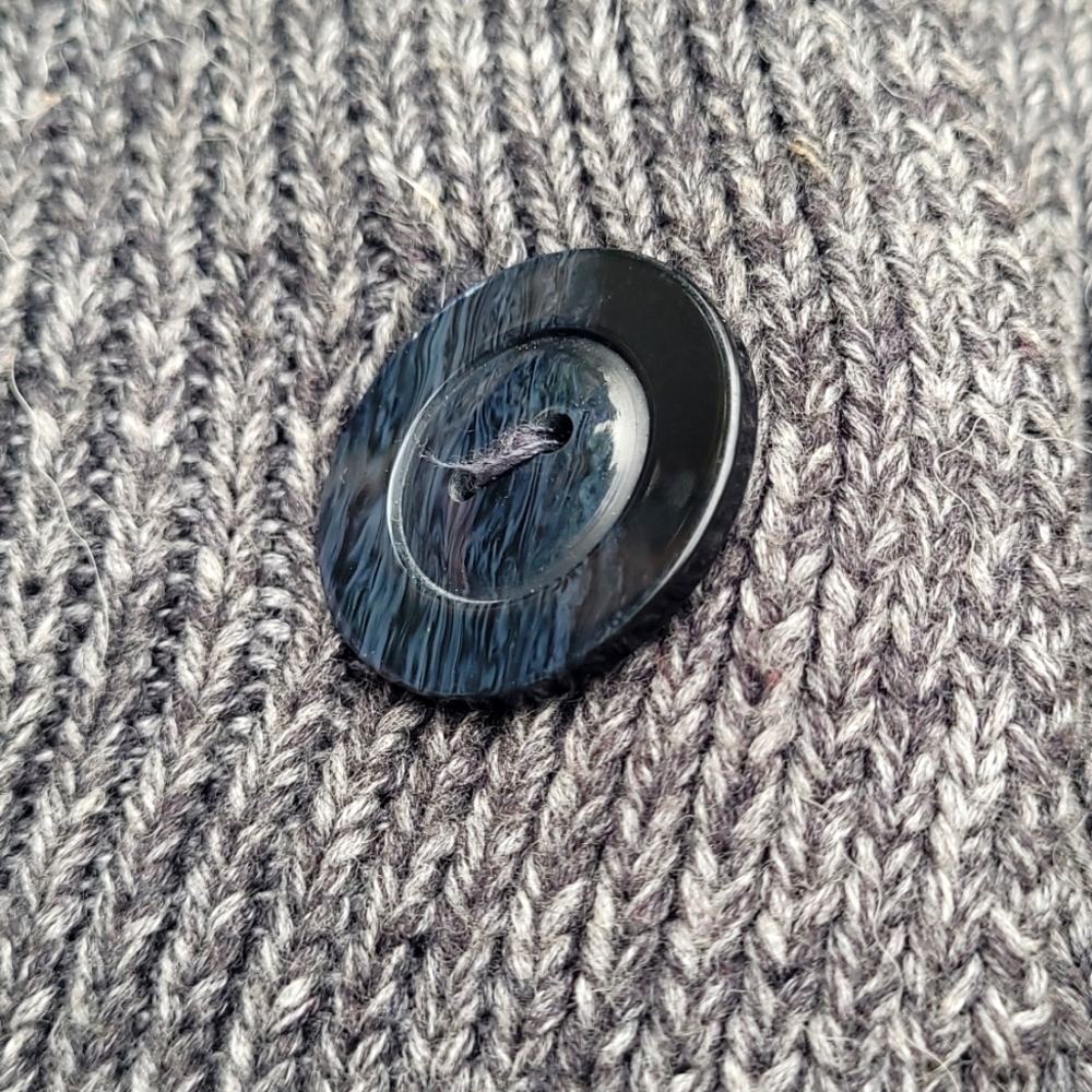Line button down cardigan - Picture 3 of 4